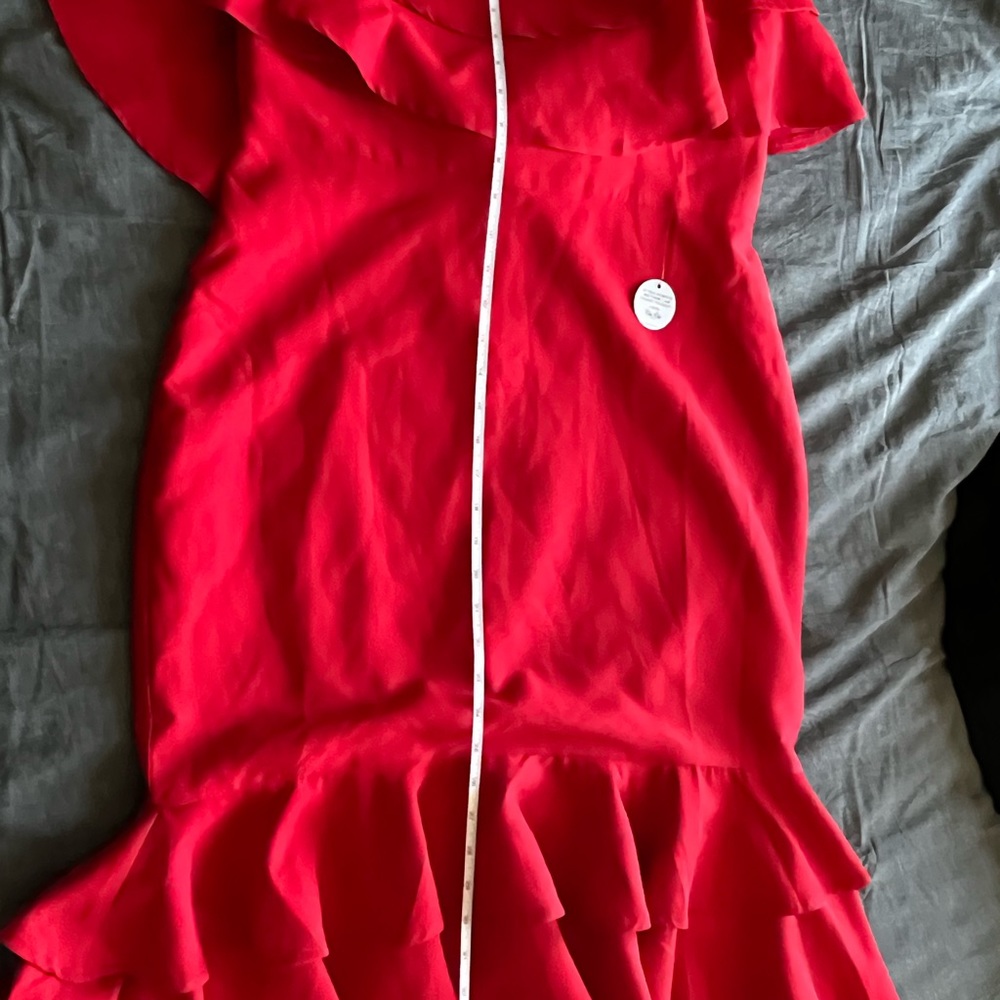 Chi chi London tall red strapless dress - Picture 6 of 8